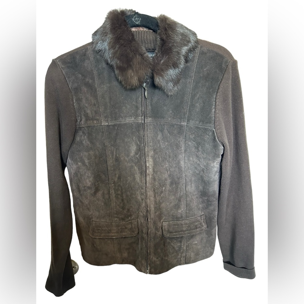 Escapade brown Suede Full Zip
Jacket Sweater w/Detachable Fur Collar size med